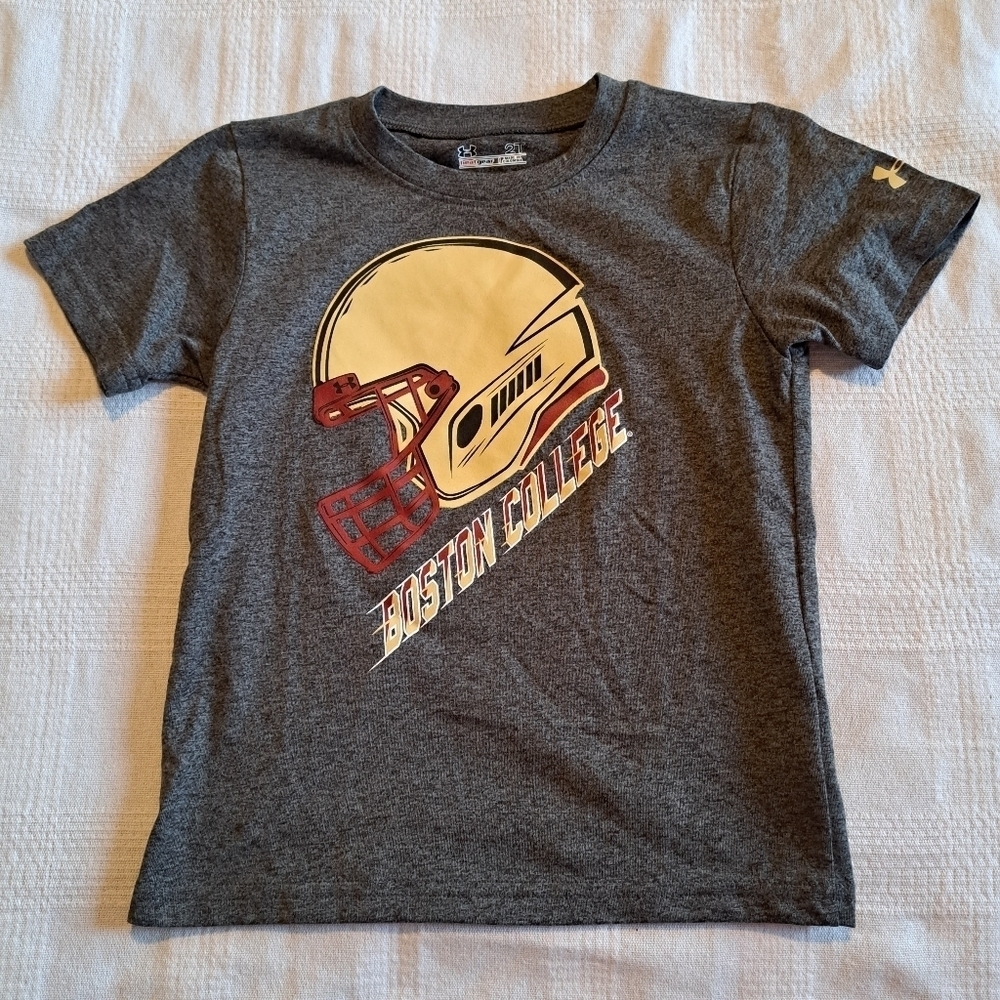 Boston College size 2T heat gear Under Armour short sleeve shirt